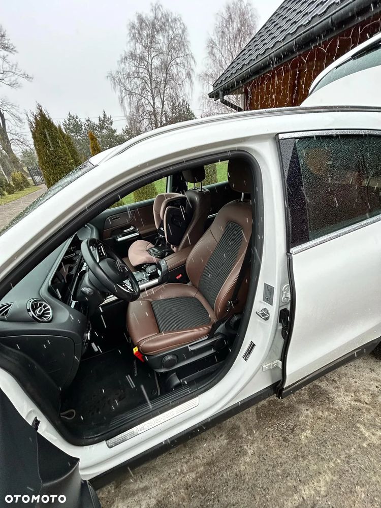 Mercedes-Benz GLA 200 Business Edition - 14