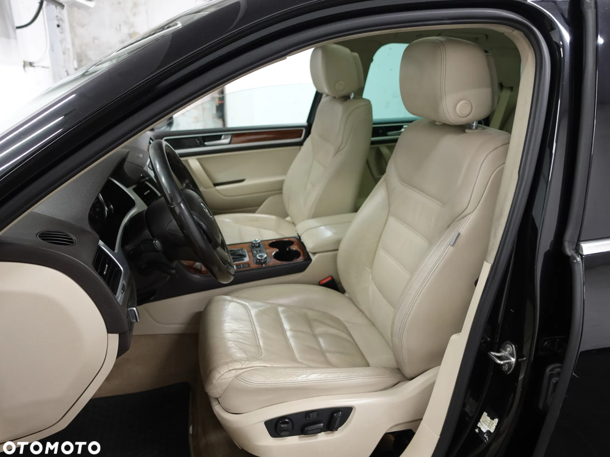 Volkswagen Touareg 4.2 V8 TDI DPF Automatik Exclusive - 21