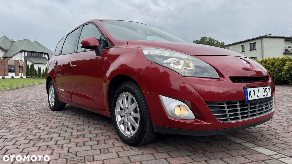 Renault Grand Scenic Gr 1.6 16V Luxe Privilege - 19