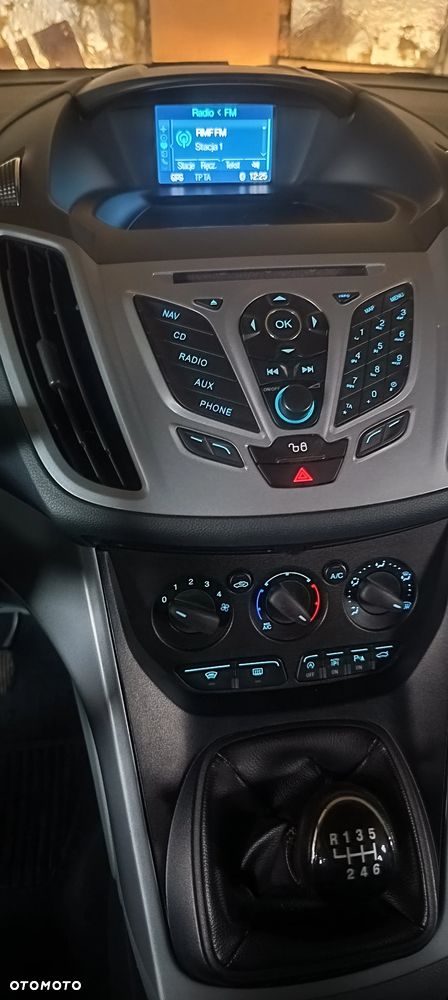 Ford Grand C-MAX - 11