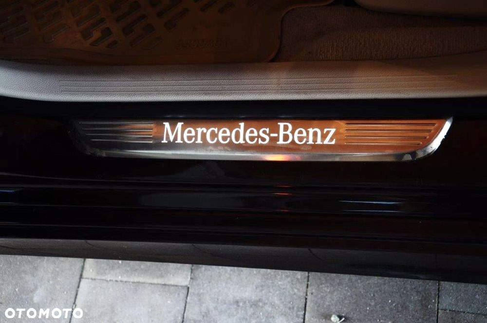 Mercedes-Benz Klasa E 400 4Matic 9G-TRONIC Exclusive - 7