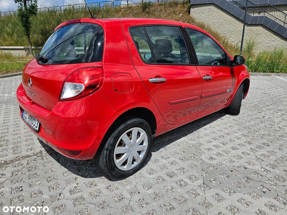 Renault Clio 1.2 16V Authentique Dynamique - 3