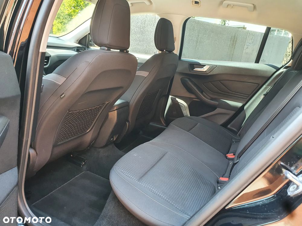 Ford Focus SW 1.5 EcoBlue S&S ST-LINE - 13