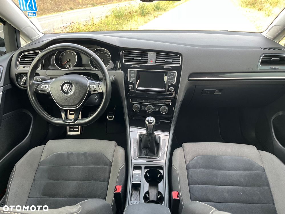 Volkswagen Golf 1.4 TSI BMT Highline - 13