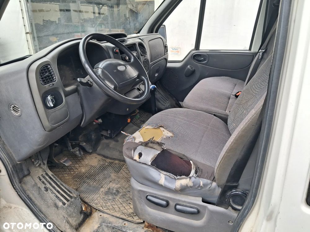 Ford Transit - 6