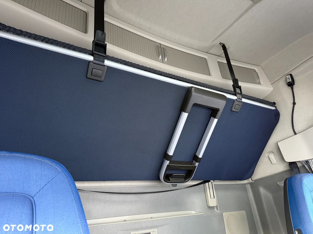 Volvo FH500 /FULL LED/NAVI/KLIMA.POSTOJOWA/WAGA/SPROWADZONY Z DE - 36