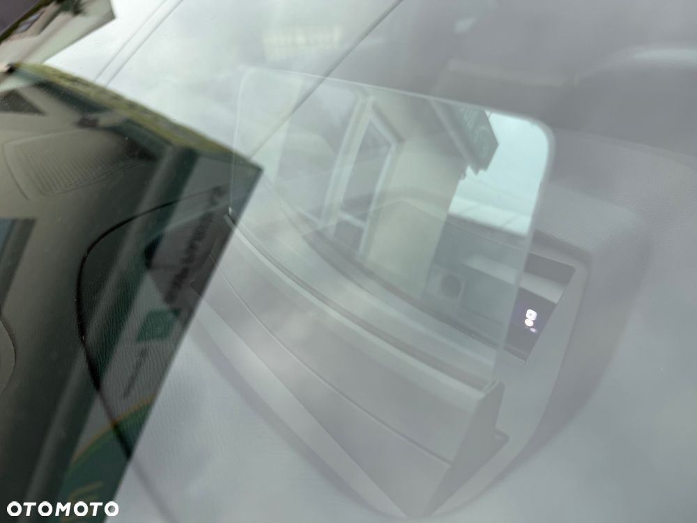 Citroën C4 1.2 PureTech Shine S&S EAT8 - 23