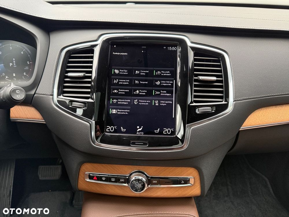 Volvo XC 90 - 23