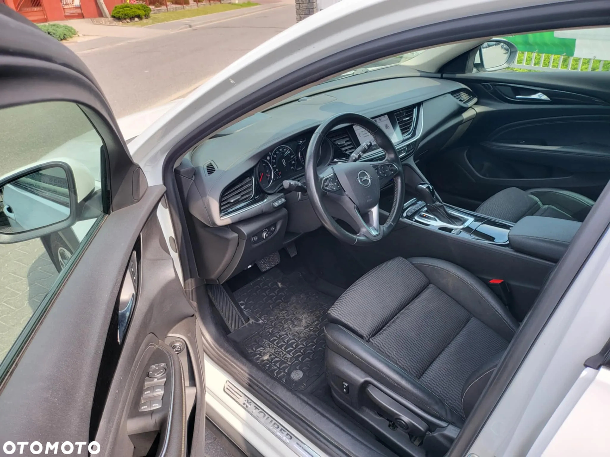 Opel Insignia Country Tourer 2.0 BiTrb D 4x4 Automatik - 7