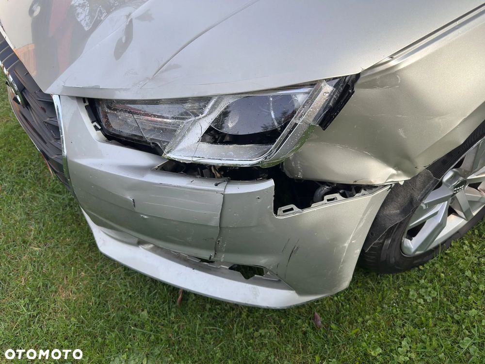 Audi A4 Avant 2.0 TDI S tronic - 13