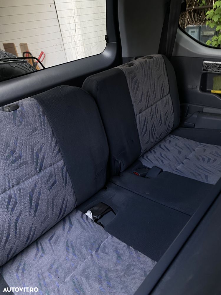 Toyota Land Cruiser 3.0 TD-4D VX - 31