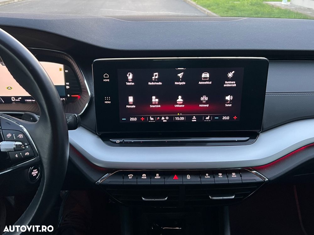 Skoda Octavia Combi 2.0 TDI DSG Clever - 23