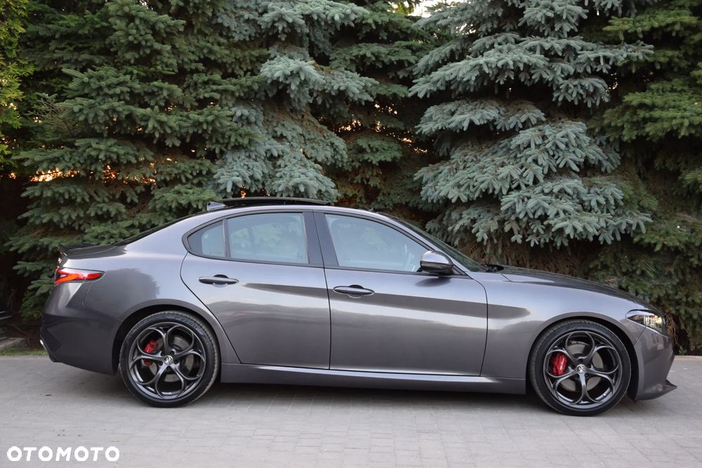 Alfa Romeo Giulia 2.0 Turbo 16V AT8 Veloce - 4