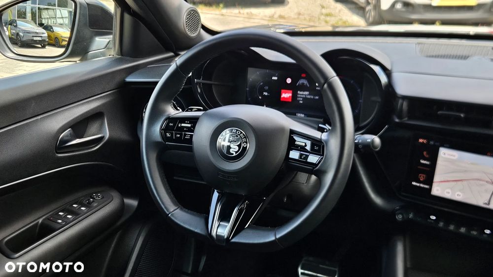 Alfa Romeo Junior 1.2 mHEV Ibrida Speciale eDCT - 17