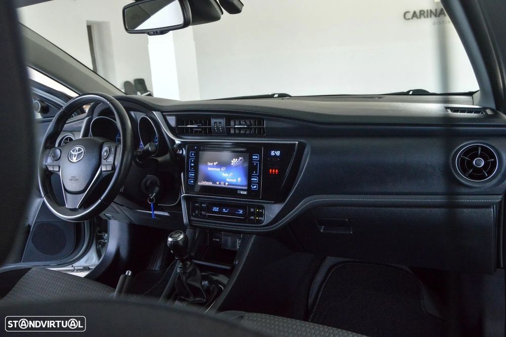 Toyota Auris 1.4 D-4D Comfort - 8