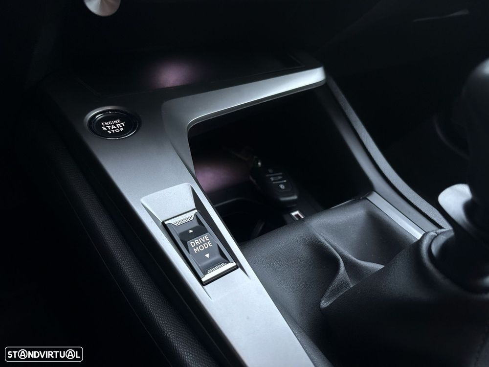 Peugeot 308 1.2 PureTech Active J17 - 34