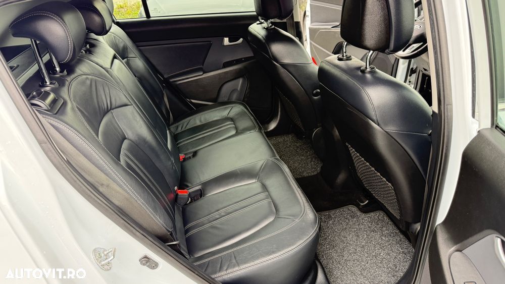 Kia Sportage 2.0 DSL MT 4x4 STYLE - 9