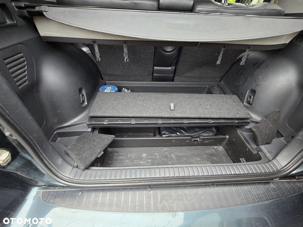 Toyota RAV4 2.2 D-4D X - 10