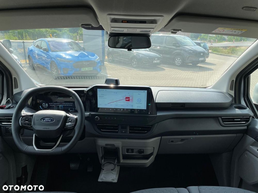 Ford Transit Custom - 28