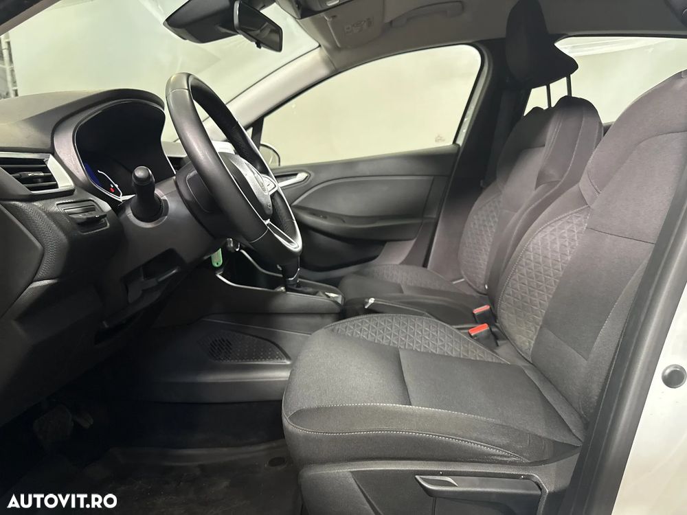 Renault Clio - 21