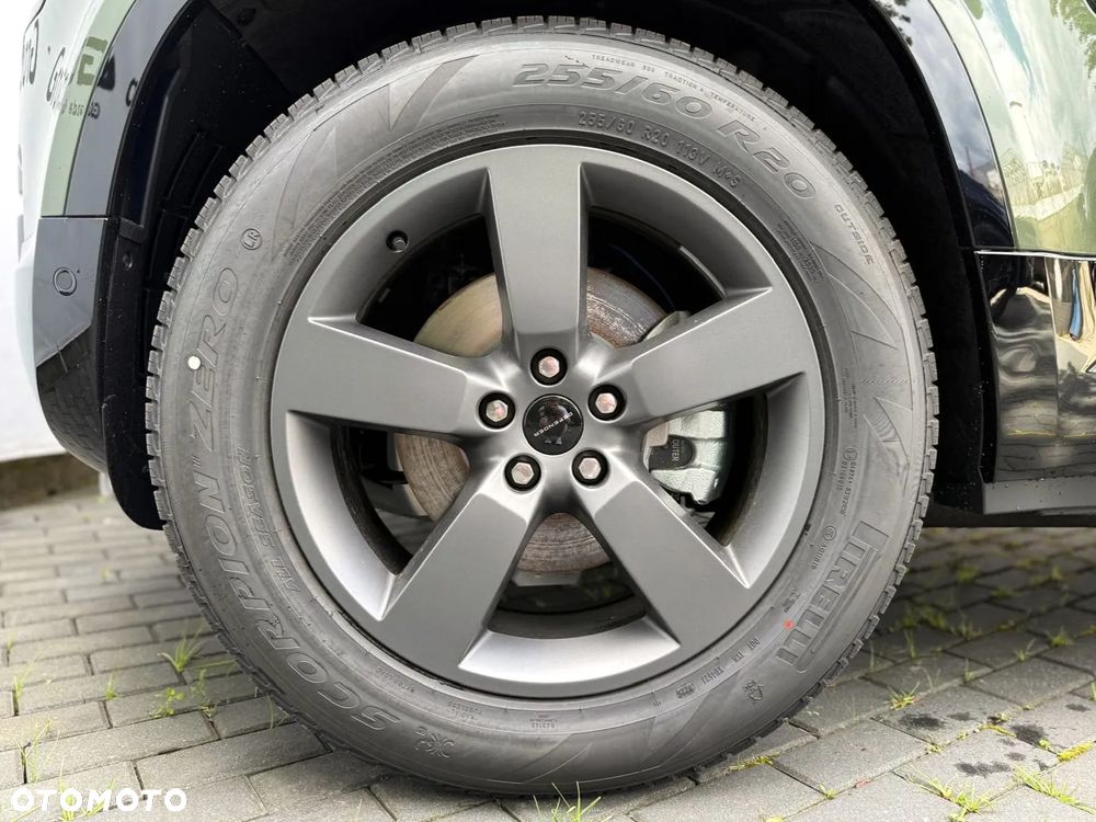 Land Rover Defender 3.0 D250 mHEV X-Dynamic HSE - 16