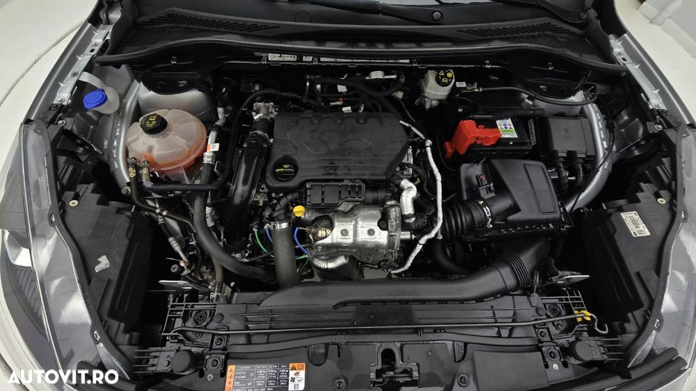 Ford Kuga - 24