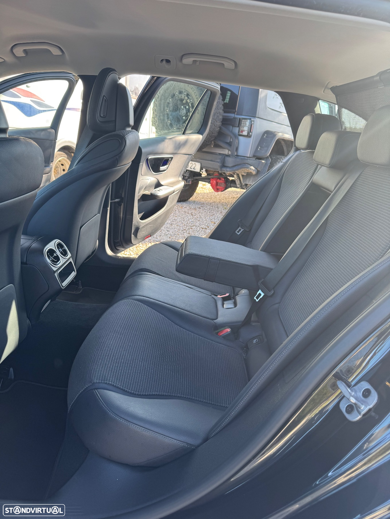 Mercedes-Benz C 300 e T 9G-TRONIC Edition Avantgarde - 33