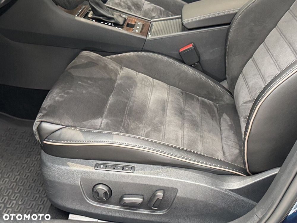 Skoda Superb 2.0 TDI SCR 4x4 Scout DSG - 27