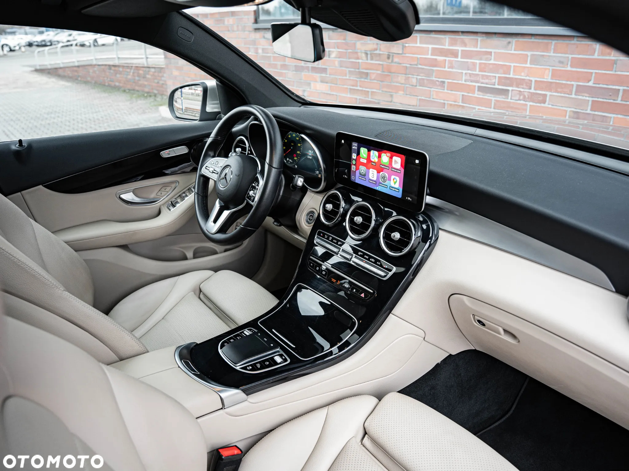 Mercedes-Benz GLC 200 d 4Matic 9G-TRONIC Exclusive - 24