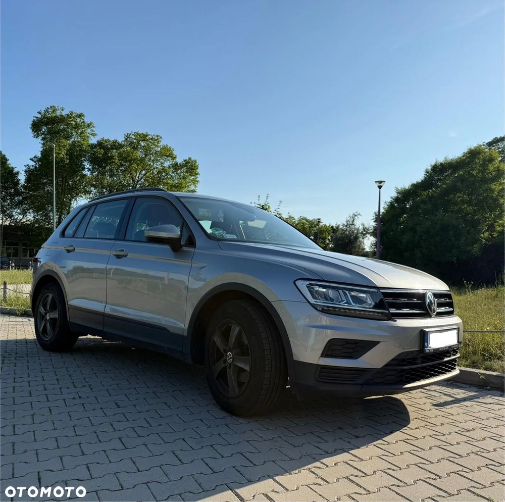Volkswagen Tiguan - 1