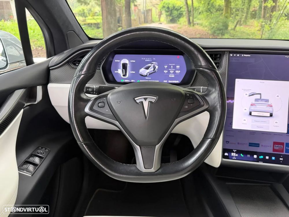 Tesla Model X 100D - 10