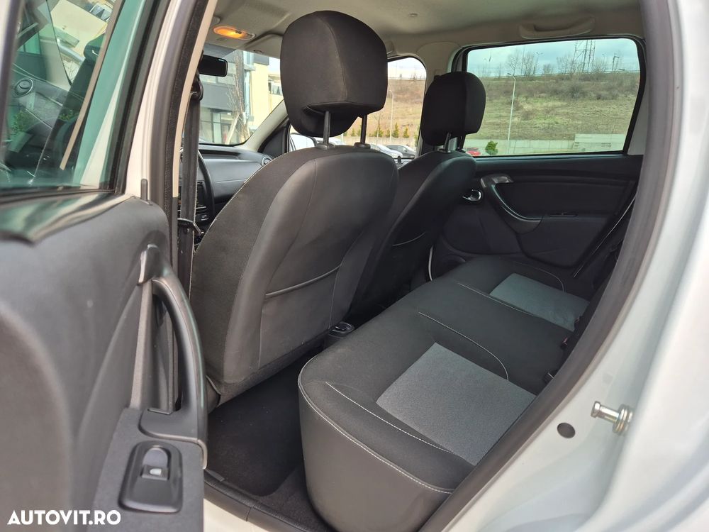 Dacia Duster 1.5 dCi 4x4 Prestige - 9