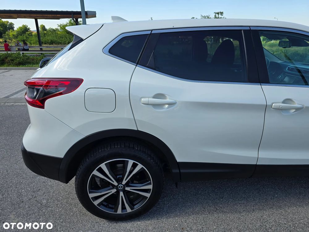 Nissan Qashqai 1.6 dCi 4x4 360 S&S - 33