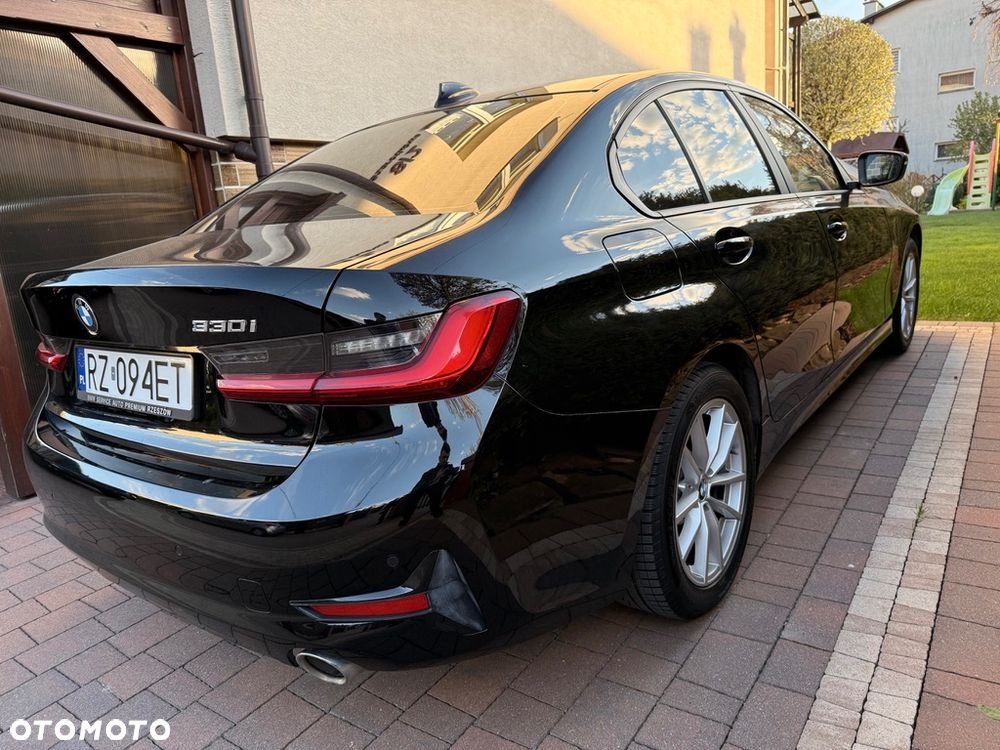 BMW Seria 3 330i Advantage - 5