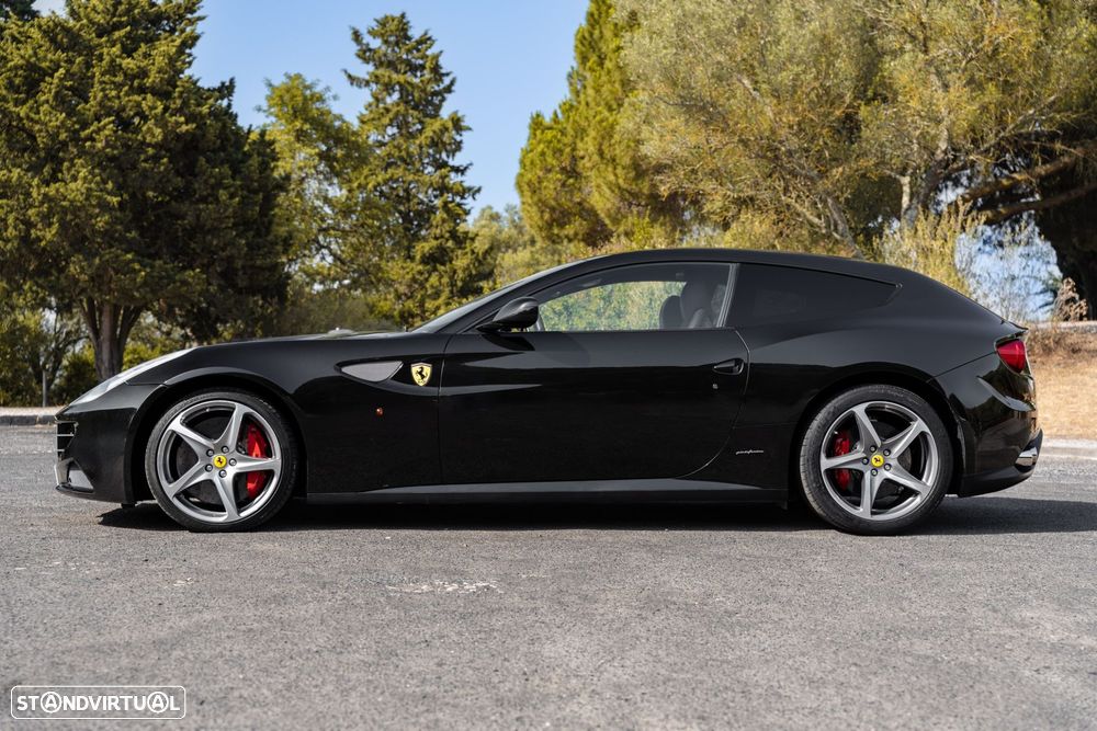 Ferrari FF - 2
