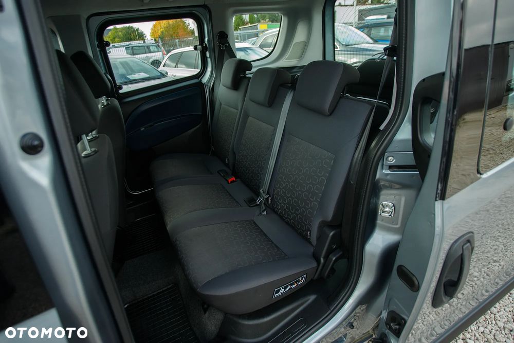 Fiat Doblo 1.4 16V Start&Stopp Dynamic Family - 24