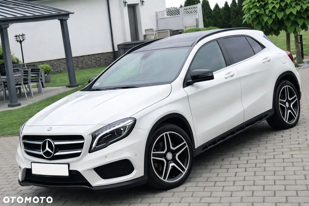 Mercedes-Benz GLA 250 4-Matic AMG Line - 3