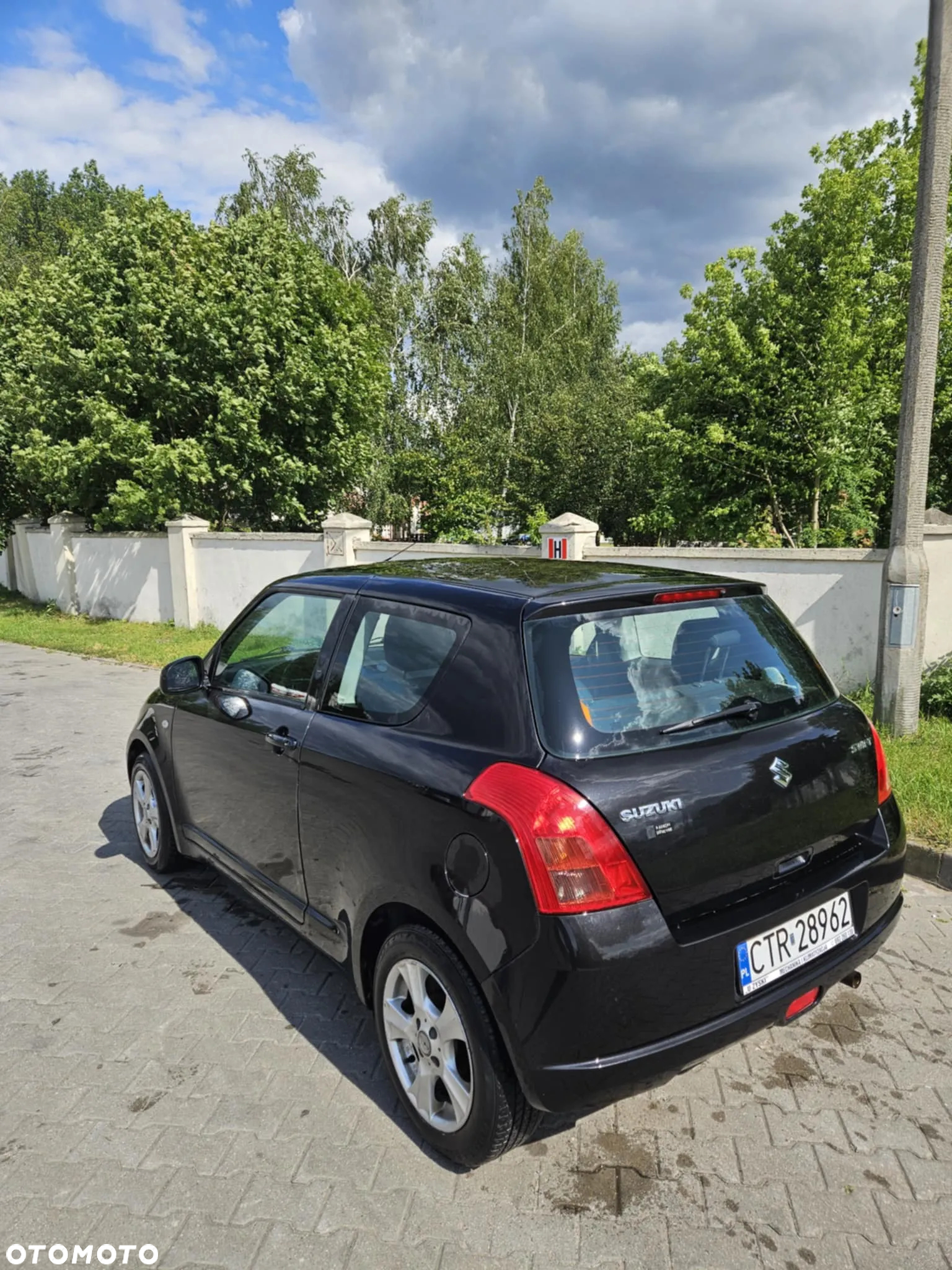 Suzuki Swift 1.3 Club - 3