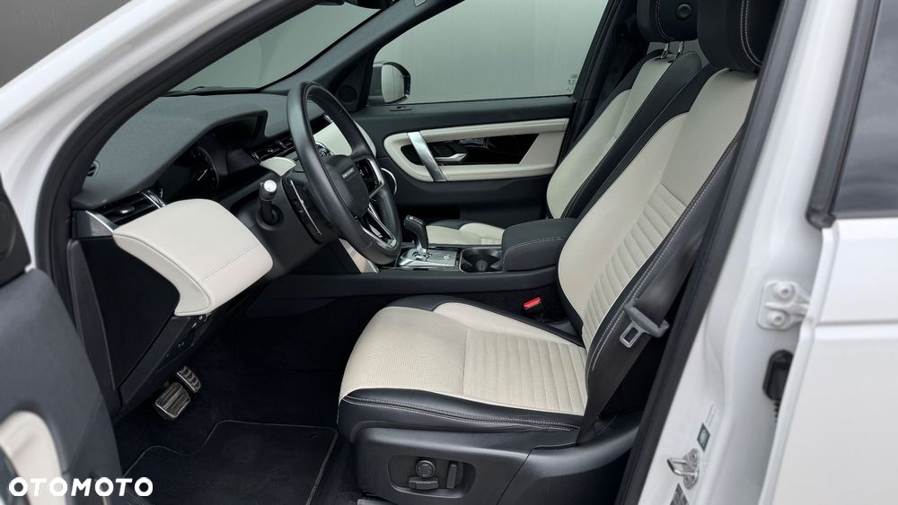 Land Rover Discovery Sport 2.0 P250 mHEV R-Dynamic SE - 8