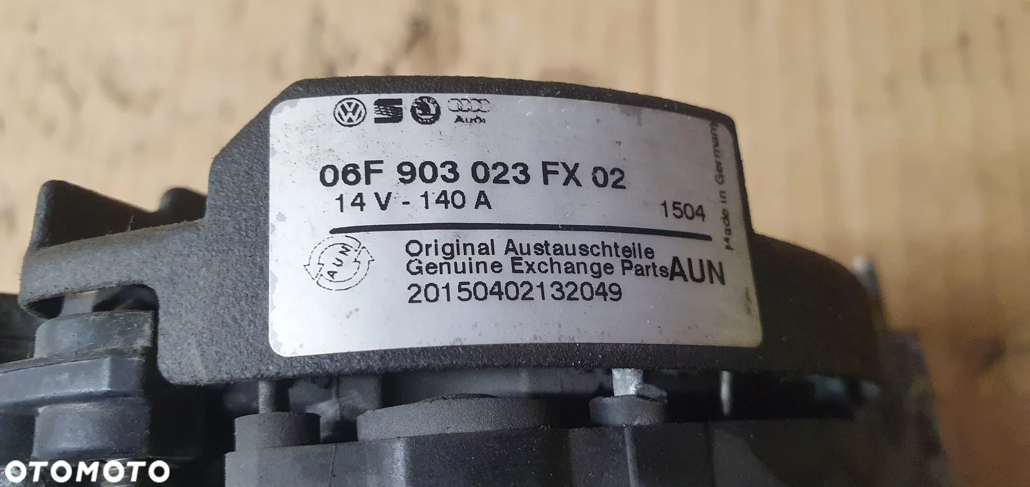 Alternator prądnica VW Touran 1.9 TDI 06F903023FX - 7