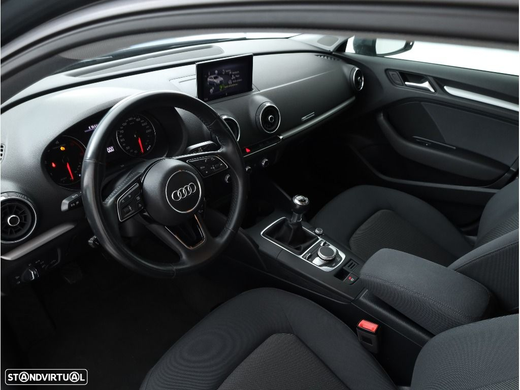 Audi A3 Sportback 30 TDI - 13