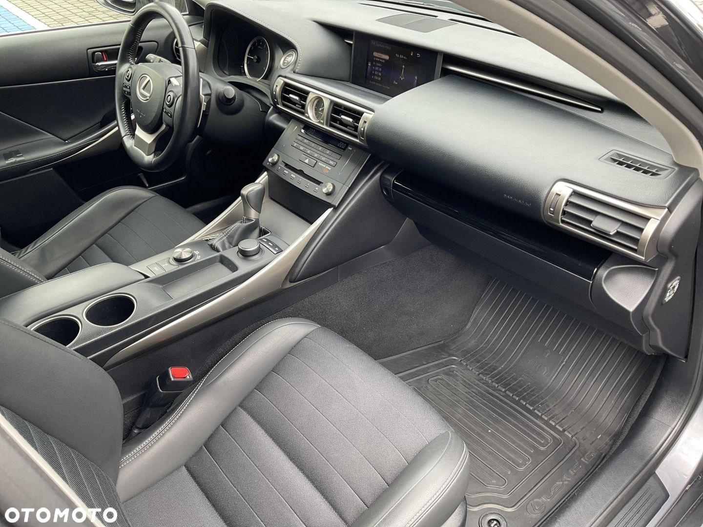 Lexus IS 250 Elite - 15