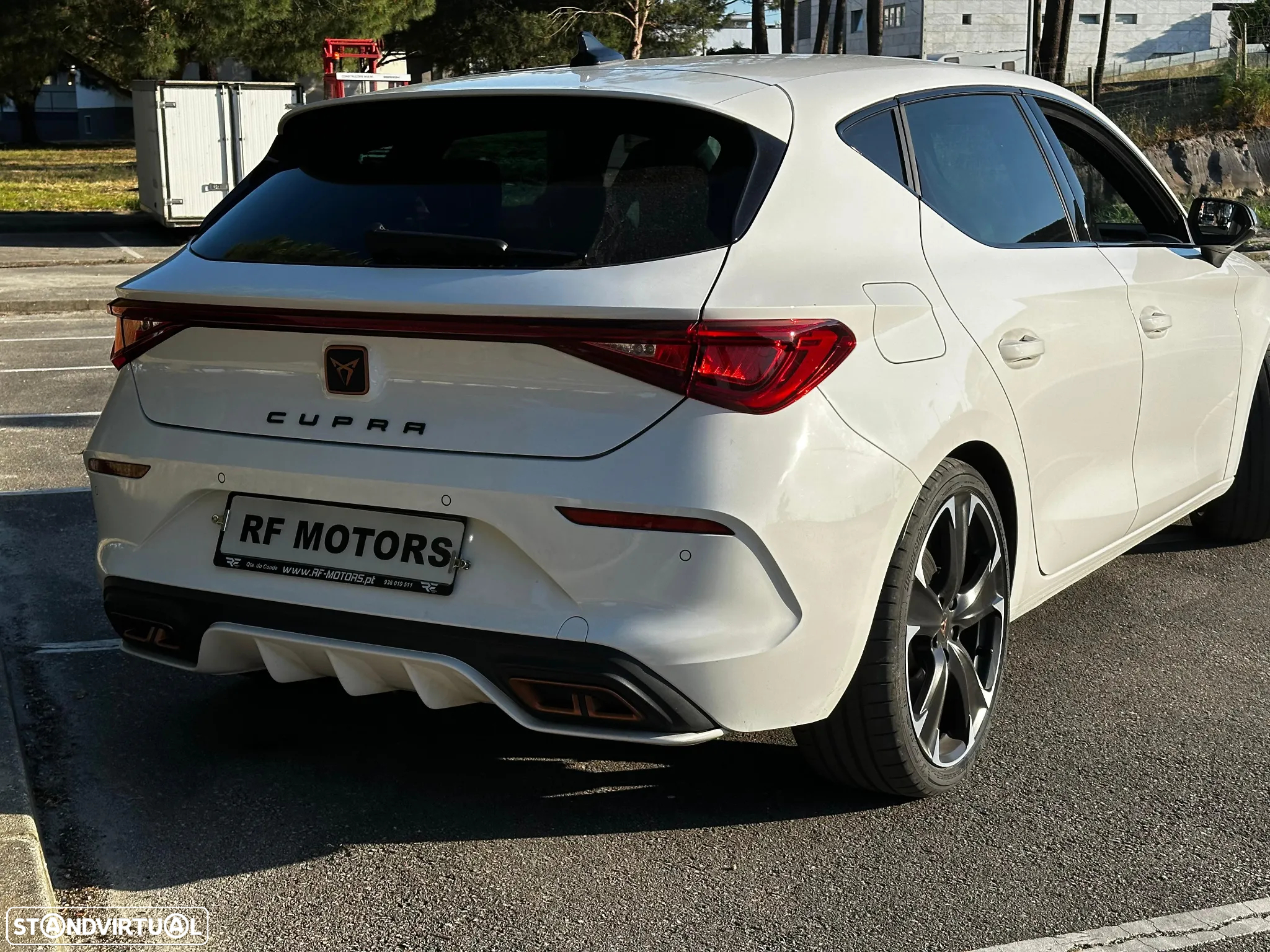 Cupra Leon 1.4 e-Hybrid VZ DSG - 11