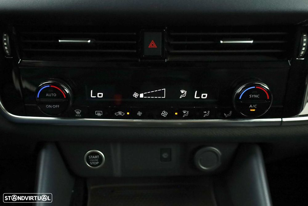 Nissan Qashqai 1.3 DIG-T N-Connecta Xtronic - 12