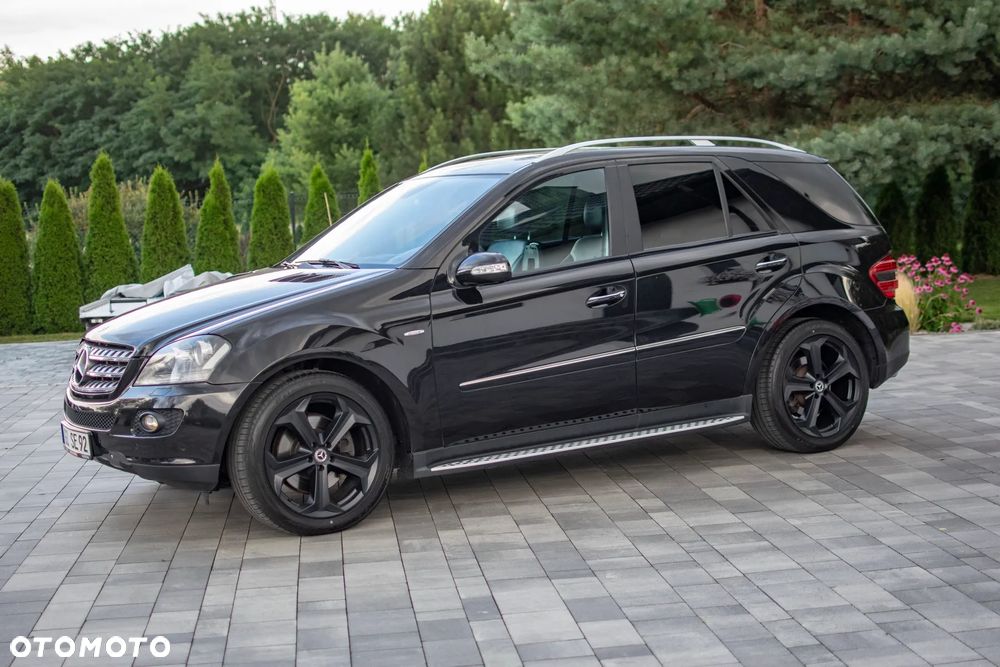 Mercedes-Benz ML - 15