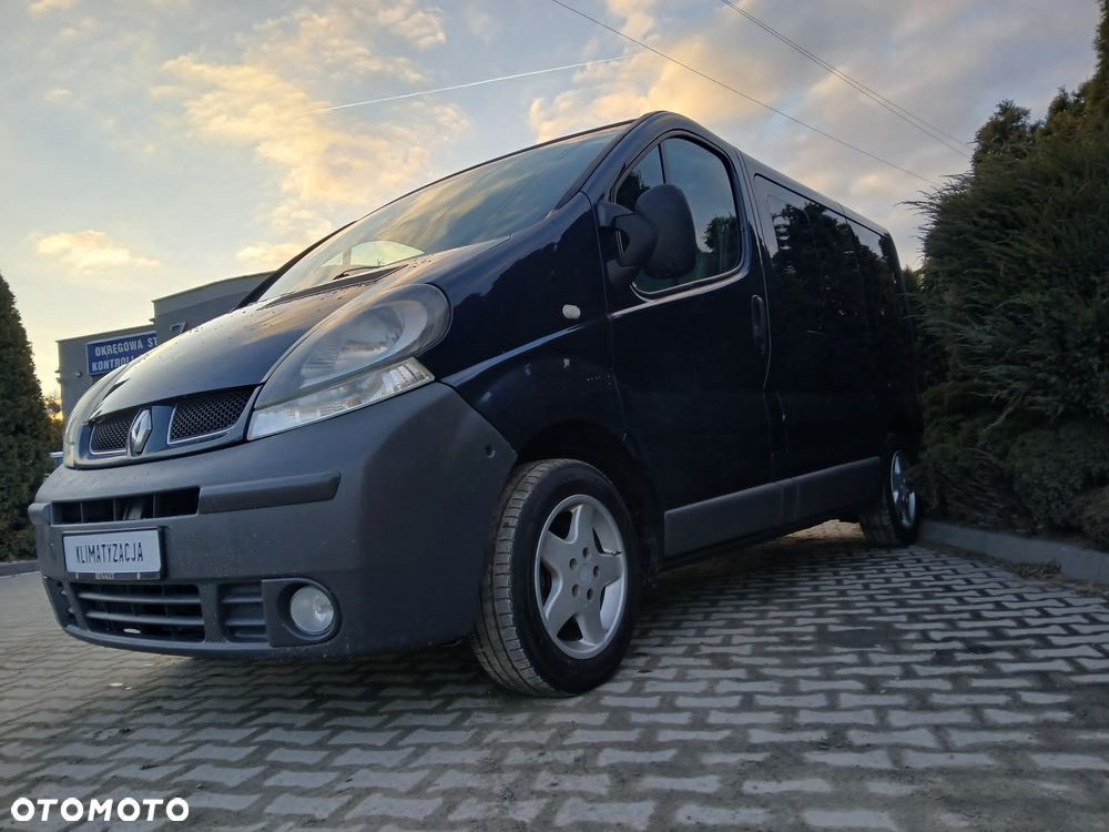 Renault Trafic - 16