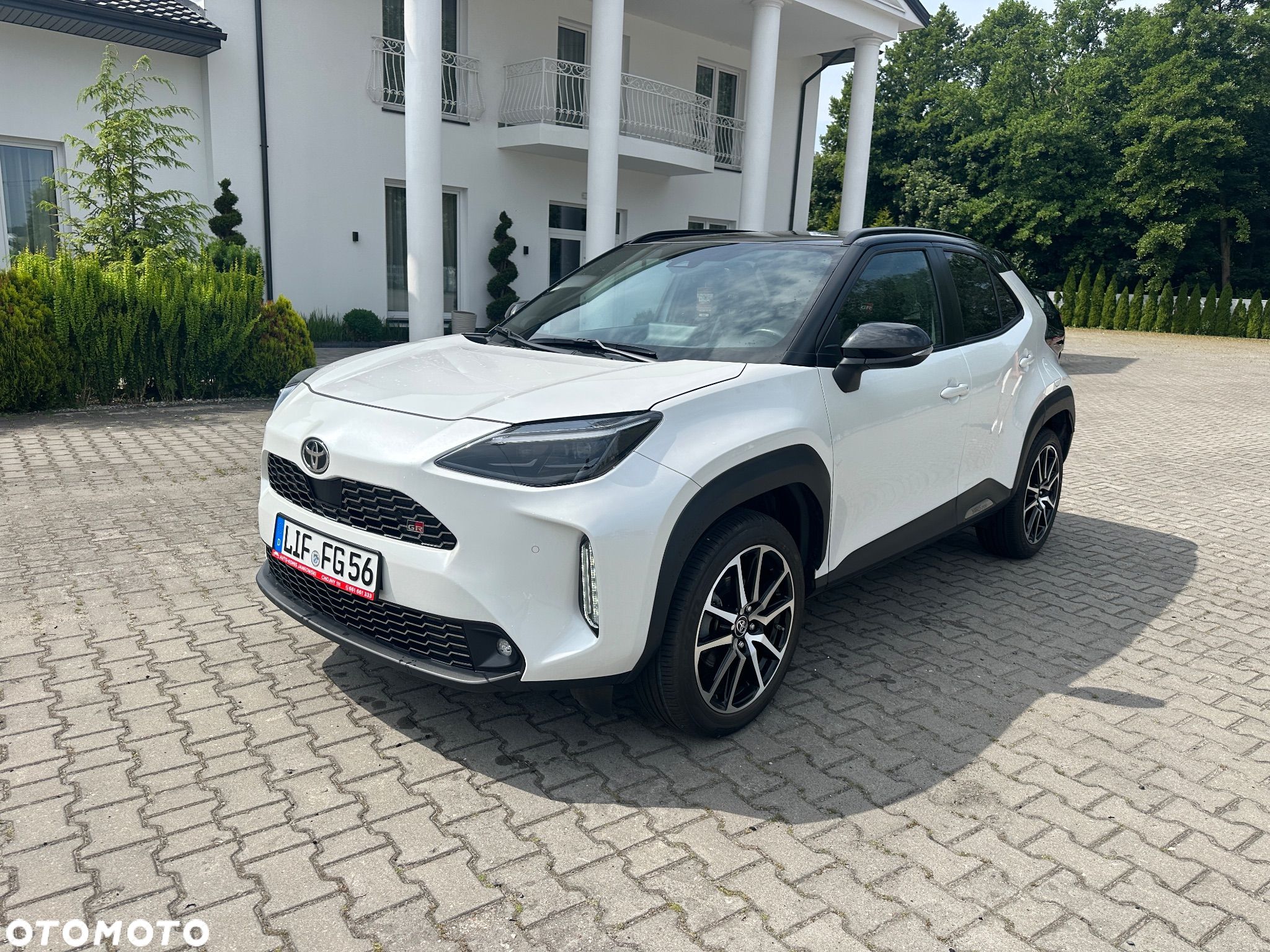 Toyota Yaris Cross Hybrid 130 1.5 VVT-i GR Sport - 1
