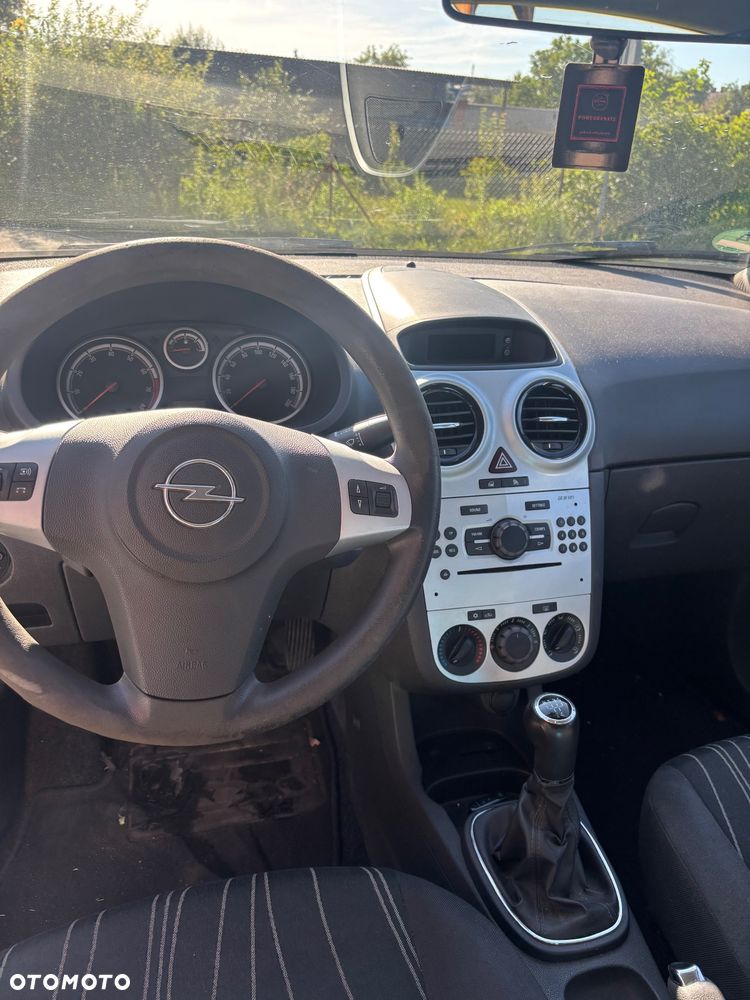 Opel Corsa 1.2 16V Enjoy - 10
