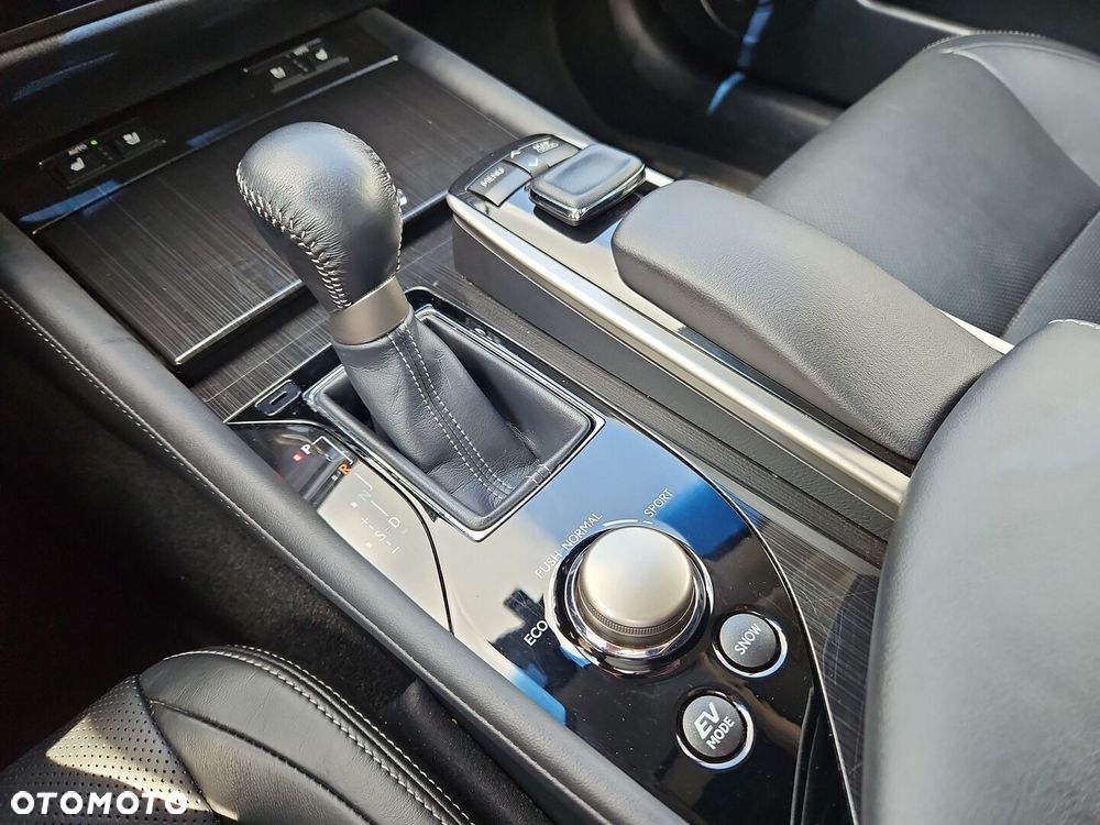 Lexus GS 300h Elite Business - 21