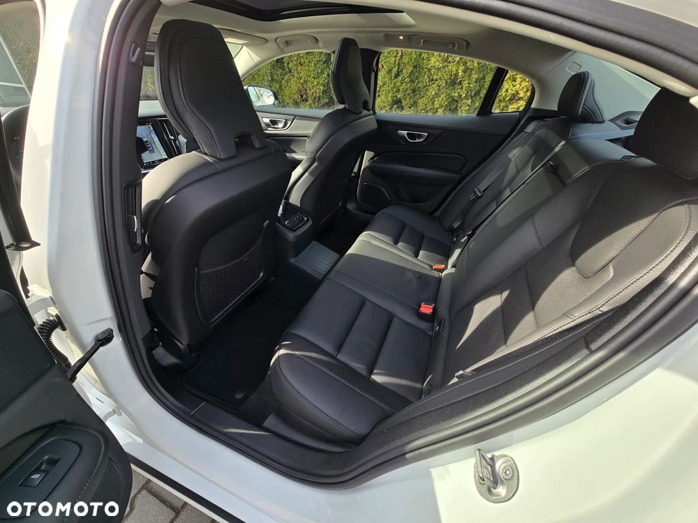 Volvo S60 T8 Recharge AWD Ultimate Dark - 15